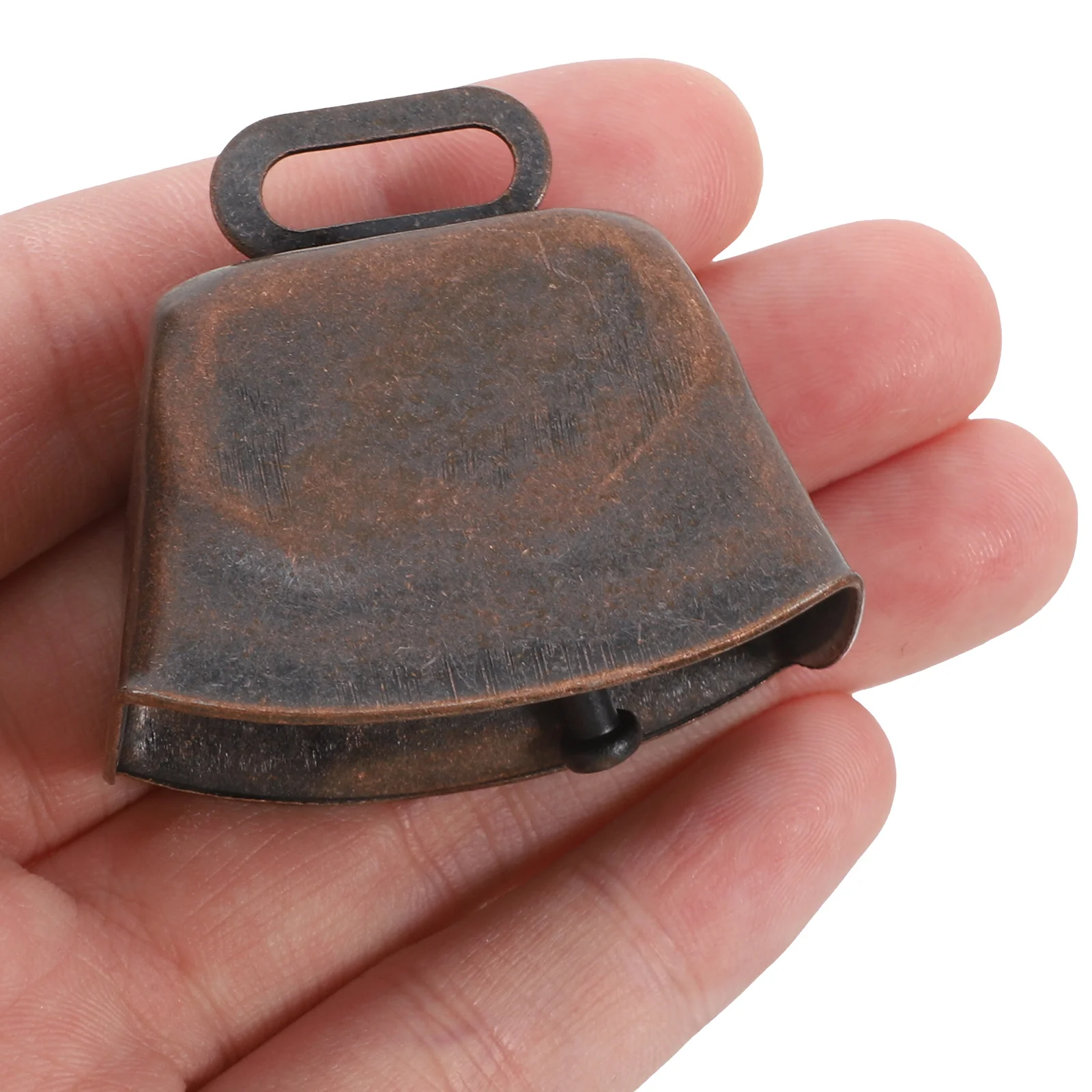 4Pcs Metal Cow Bells Vintage Design Mini Farm Bells for Animals Ringing Pendant Decorative Craft Ornament Sheep Horse Collar