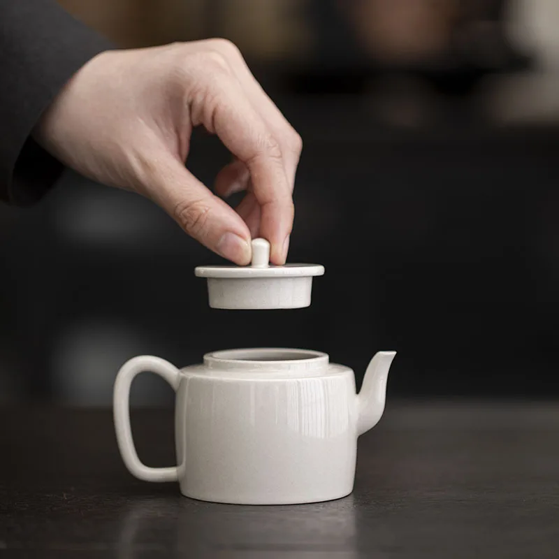 Tea Maker White Plant Gray Teapot Ceramic Handmade Teapot with Filter Small Single Pot Kung Fu Tea Set Household Teapot Gift Set