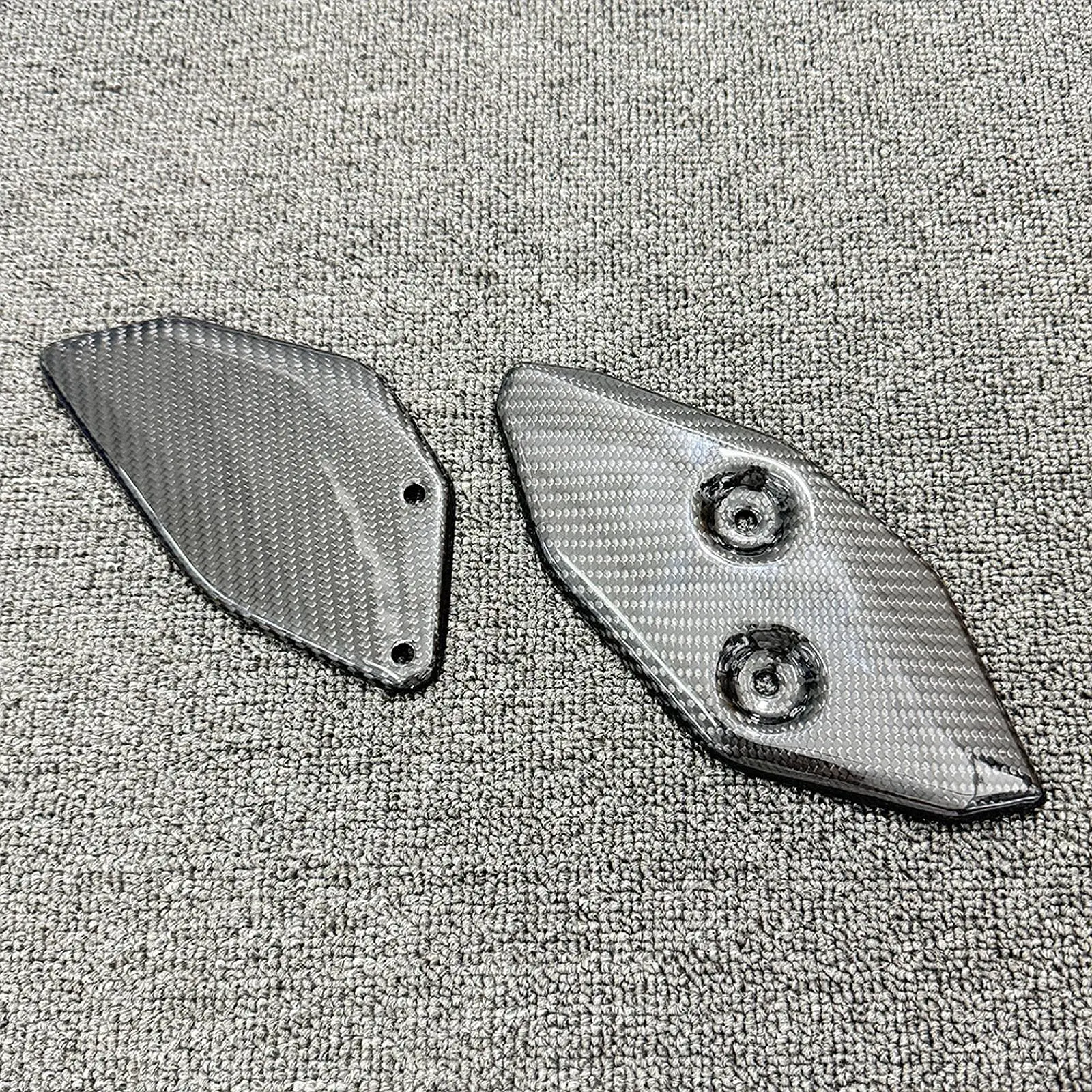 

Black Carbon Fiber Heel Guard Plates Footrest Footpeg Protector Fairing Cover for Yamaha MT-03 2019-2025