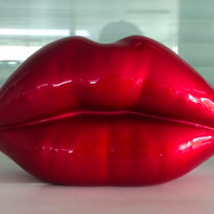 China Manufactory Home office art craft decoration red lips statue