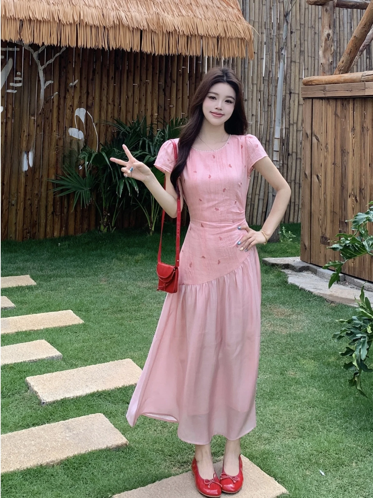 

Женское платье больших размеров с цветочным принтом, круглым вырезом, короткими рукавами, приталенное, с завышенной талией, А-силуэт, летнее, новый стиль, корейский повседневный стиль