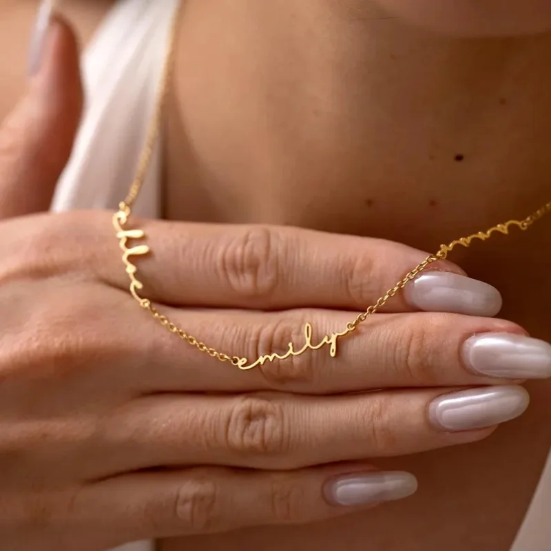 Collier avec nom personnalisé, collier avec nom plaqué or personnalisé, collier avec nom minimaliste, cadeau de Noël, cadeau pour la fête des mères, cadeau
