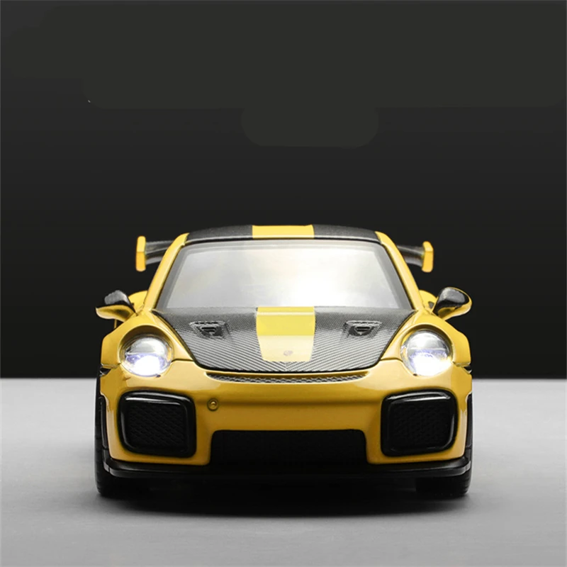 1:32 Porsche 911 GT2 RS Alloy Sports Car Model Diecasts Metal Racing Car Model Simulation Sound Light Collection Kids Toys Gifts