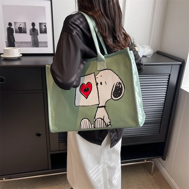 MINISO Disney Serie Snoopy Canvas Bag Women Cartoon Print Tote Bag Fashion Large Capacity Handheld Shoulder Bag Checkerboard Bag