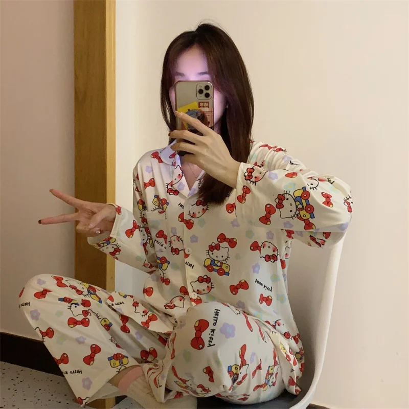 

Sanrio cartoon animation Hello Kitty pajamas women, long-sleeved autumn new cute casual and comfortable outer loungewear suit