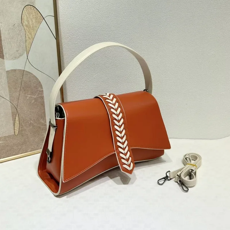 

Retro Flip Style Women's Handbag Casual Color Blocking Wheat Ear Weaving Decoration Crossbody Bag Single Shoulder Commuting Bags