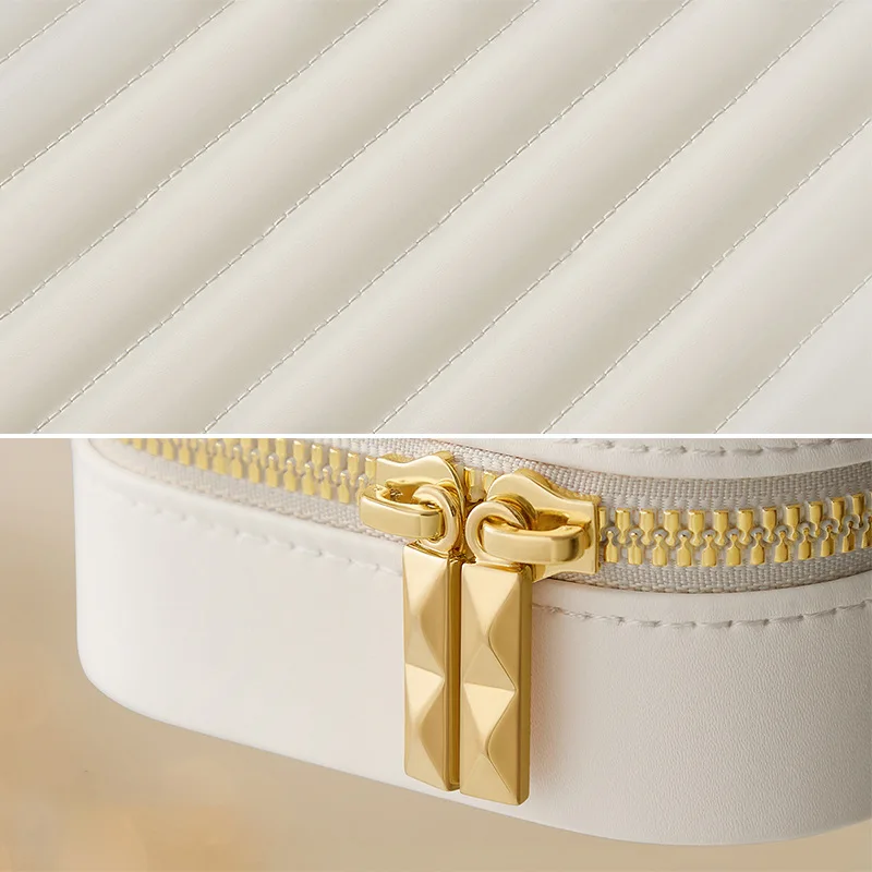 Large Capacity Jewelry Box With Mirror Travel Portable Earrings Ring Necklace Pendant Storage Box Striped Jewelry Display Case