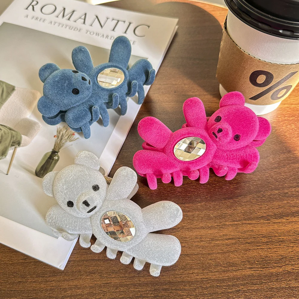 1 Stück süße winkende Teddybär-Haarspange mit hohem ästhetischem Wert, Strass-Stirnband, Hai-Clip, Valentinstag-Haar-Accessoire