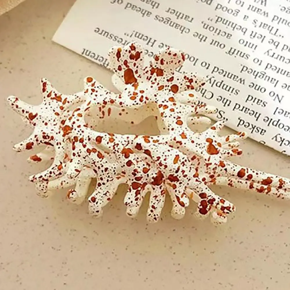 Creative Acrylic Conch Hair Clip Geometric Irregular Spots Hair Claw Grasp Headdress Hair Accessories Hairpin Headwear Makeup