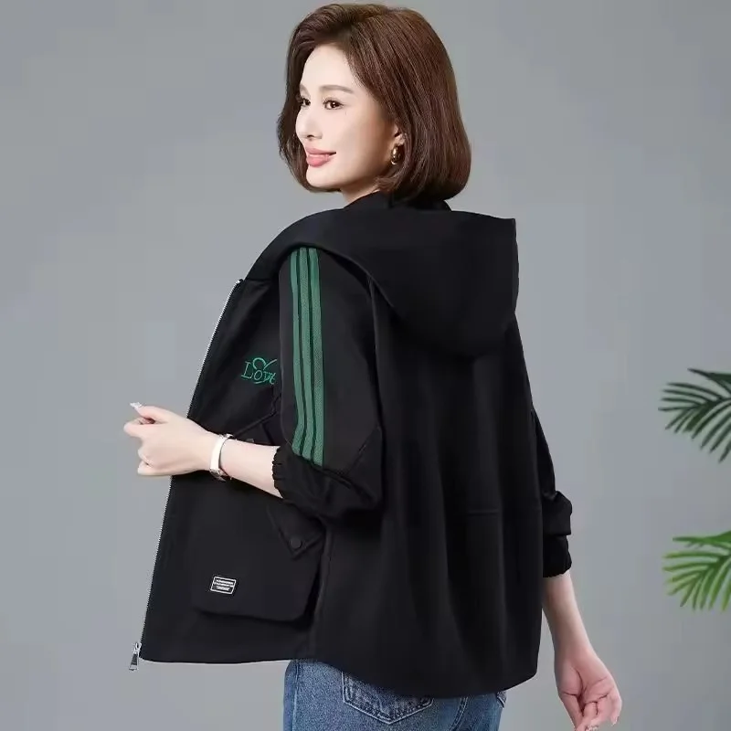 2026 Spring Autumn Korean Casual Coat Women's Windbreaker New Fashion Jacket Mother Hooded Outwear Short Overcoat Ladies
