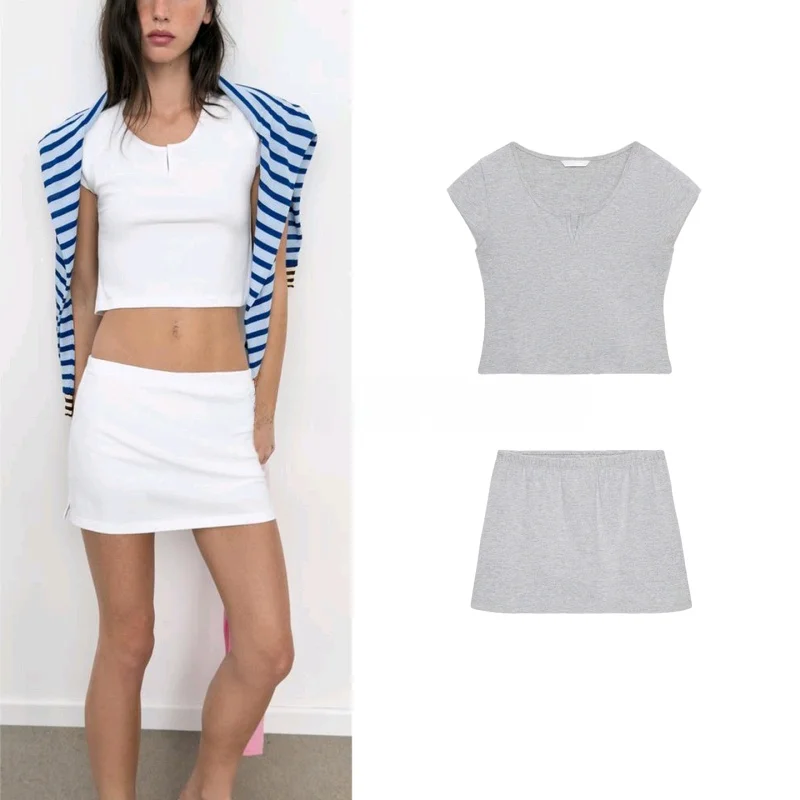 

Casual Short Sleeve round Neck Slit Top with Elastic Waist Shorts Skirt Two Piece Set Women's Fashion Summer Outfit