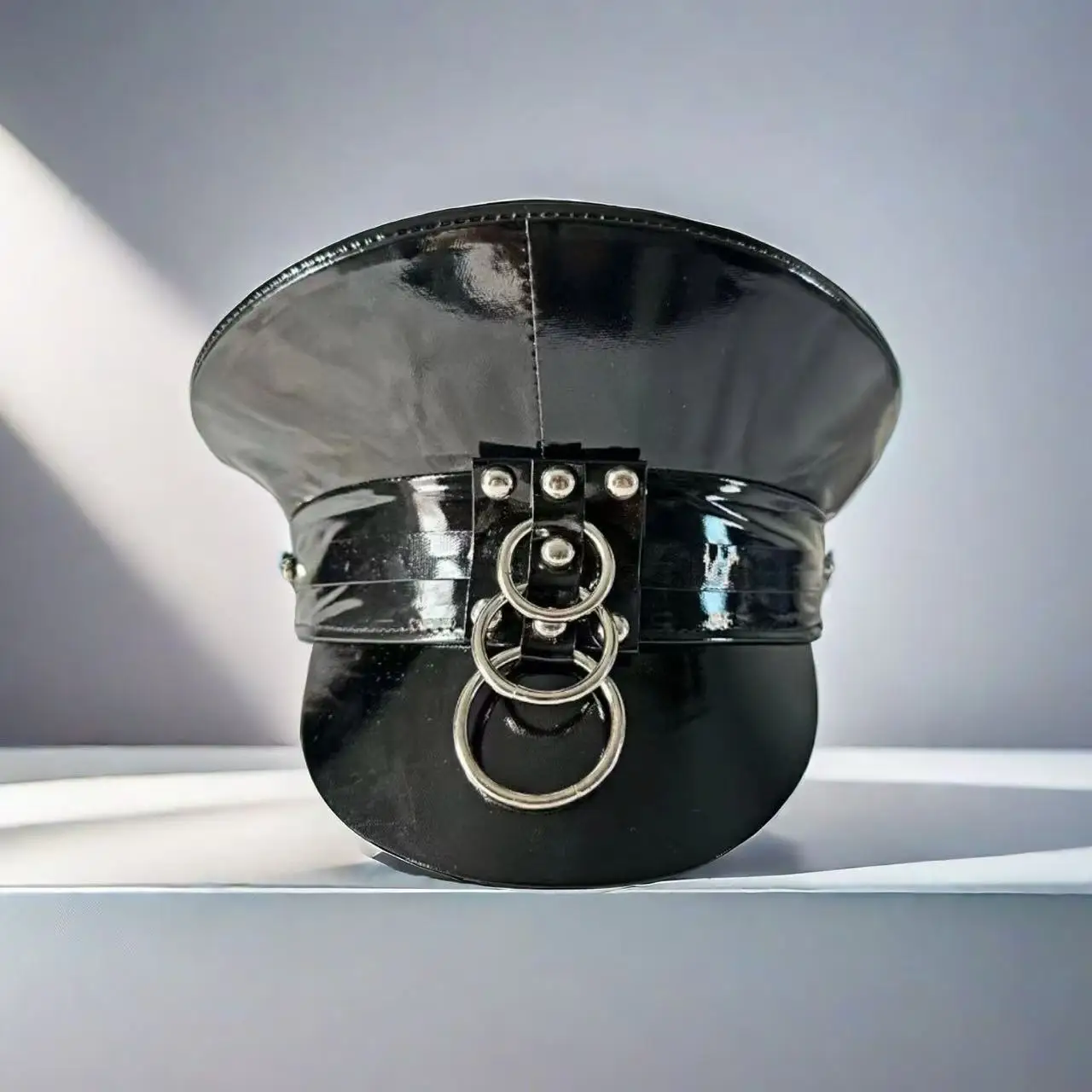 HongLuan Laserowa Skórzana Czapka Kapitańska z Cyrkoniami i Czapki Wojskowe dla Kobiet, Akcesoria na Festiwale Rave i Czapka Imprezowa Męska Cosplay Fem