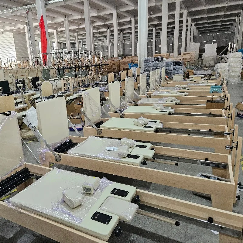 

YTYIN Portable Maple Wood Pilates Reformer - Multi-Functional Fitness Equipment for Gym & Studio