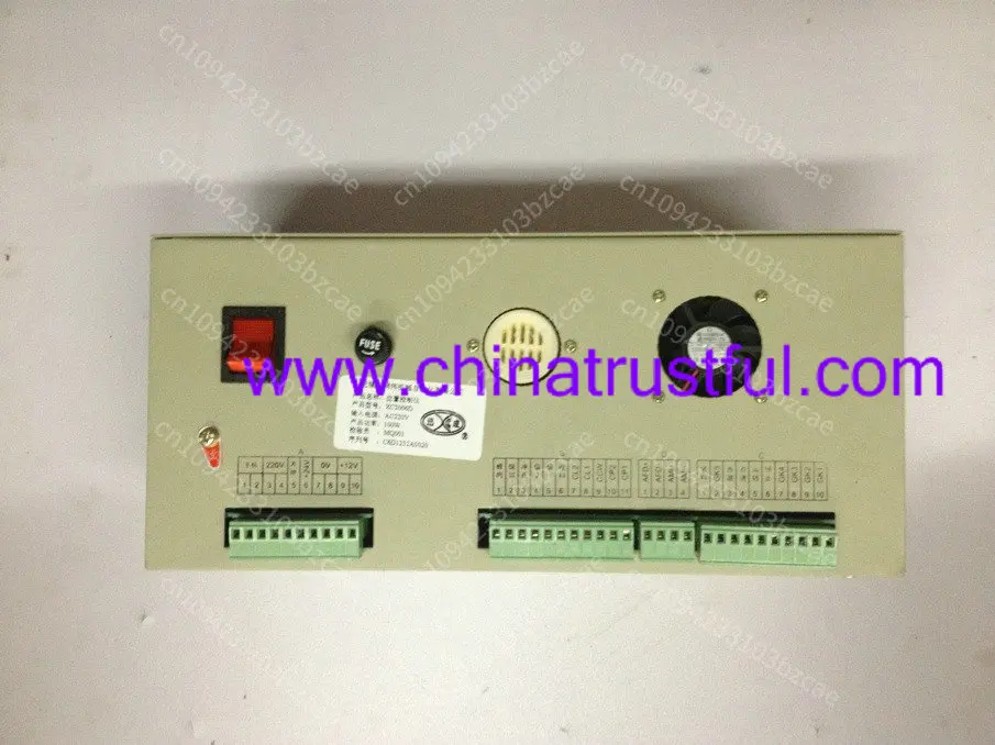 XC2006D XUNCHENG Macchina per la produzione di sacchetti Sistema di controllo della posizione CA del controller del computer