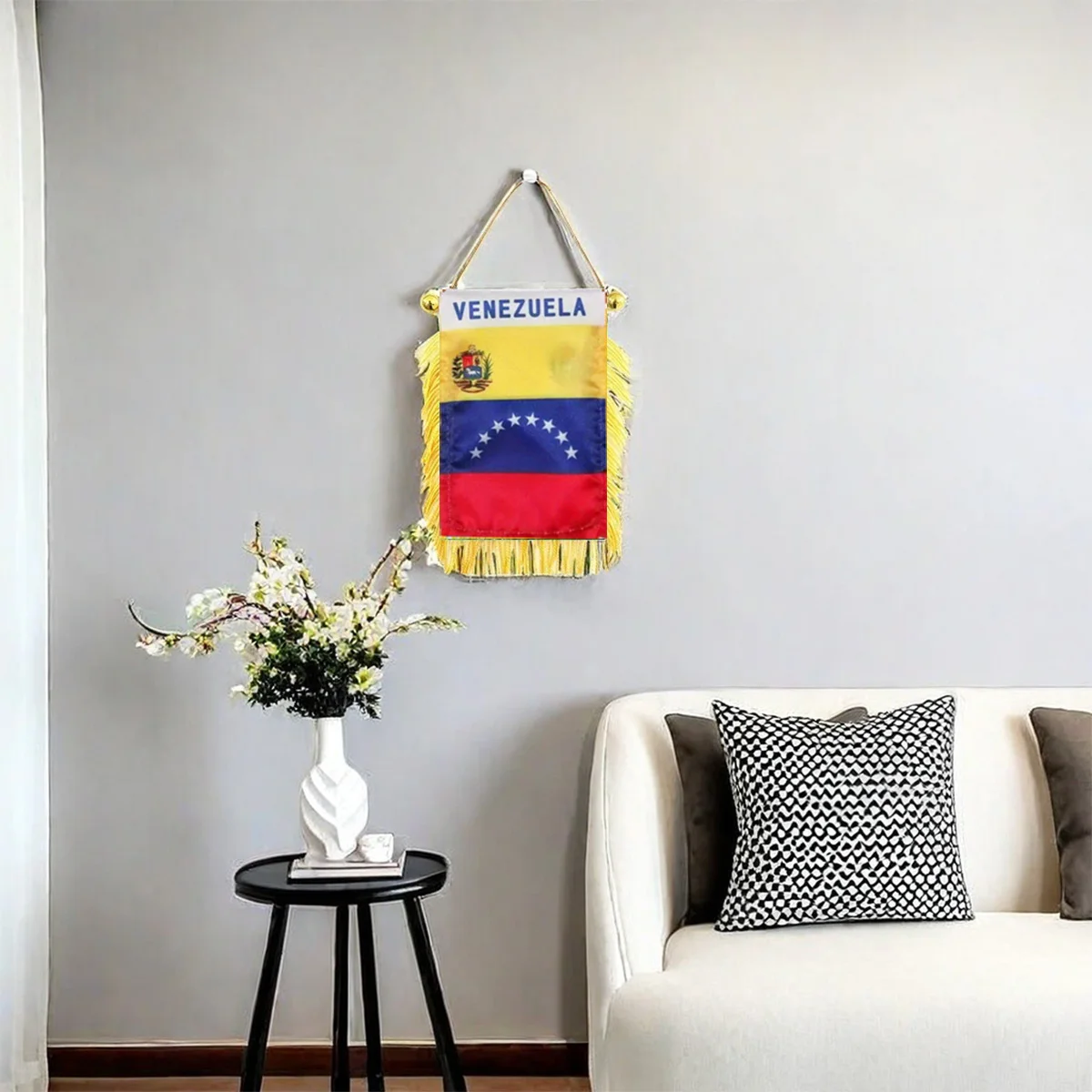 1pc Venezuela Window Hanging Flag 3x4 In 8x12cm Mini Flag Banner Car Rearview Mirror Decor Fringed Hanging Flag with Suction Cup