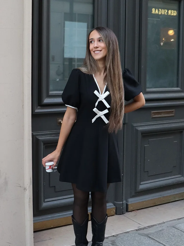 HH المرأة الربيع الصيف جديد التباين اللون القوس مزين فستان قصير الحلو قصير تاريخ الحفلات المألوف تنوعا فستان بفتحة عنق على شكل v