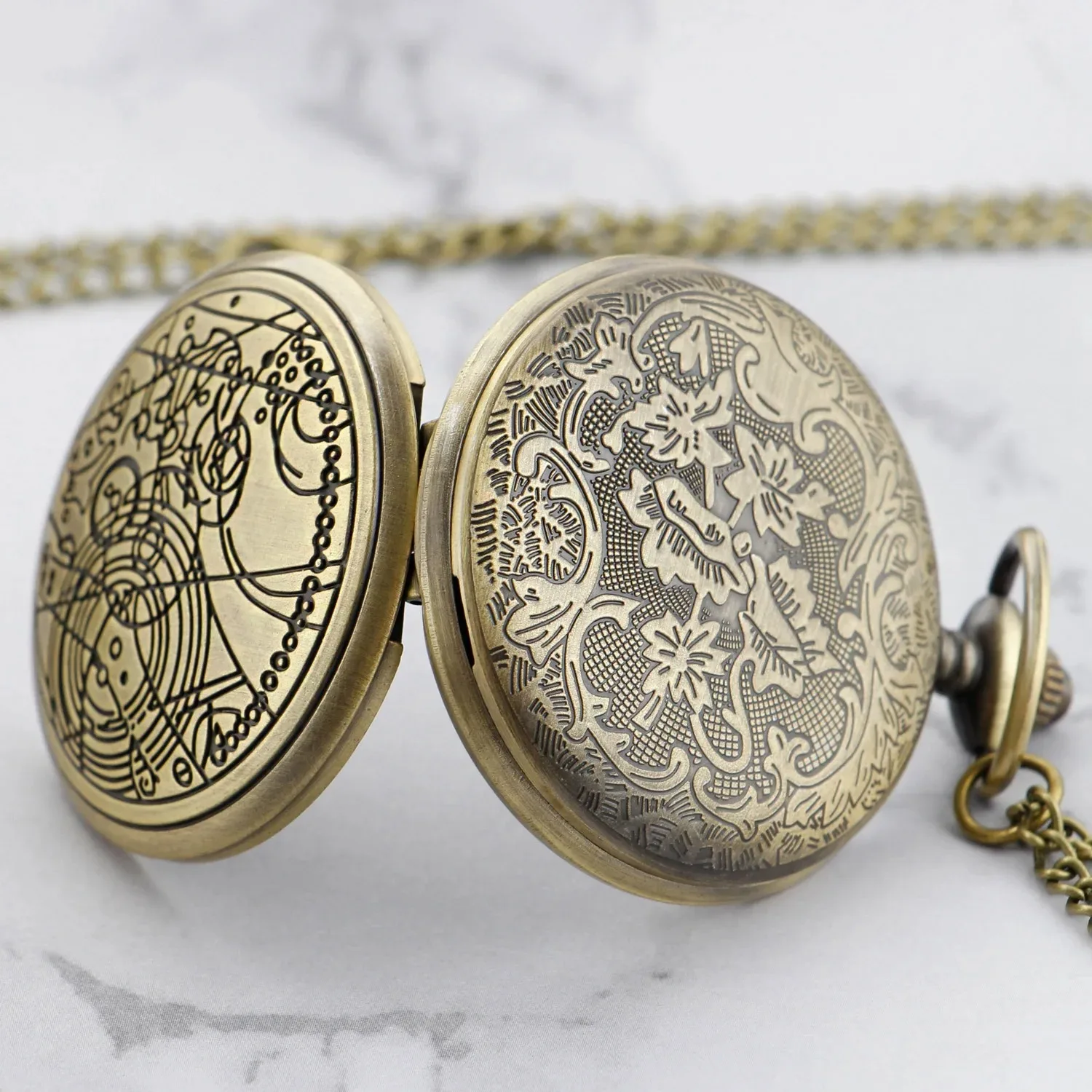 ساعة الجيب العتيقة الأرقام الرومانية فوب ساعة Steampunk الرجال قلادة فيلم بطل تأثيري ساعة قلادة أفضل هدية للرجل المرأة