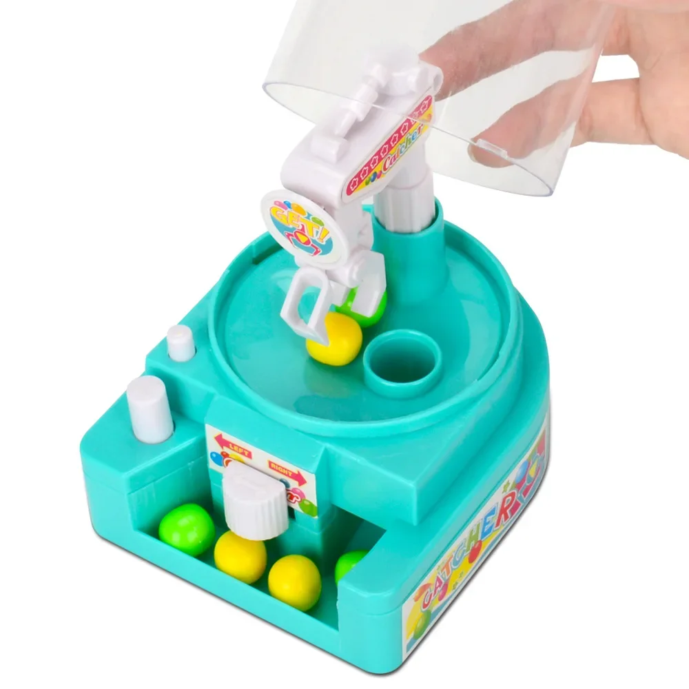 Mini Grasping Music Clip Candy Machine Small Gashapon Catching Robot Children Training Puzzle Twist Candy Action Toy Figures