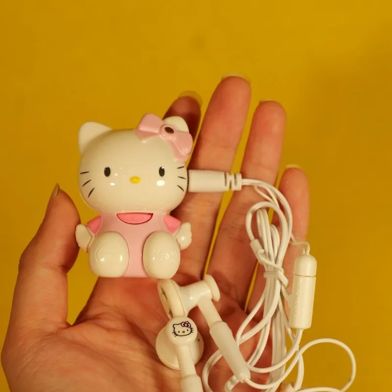 

Kawaii Hello Kitty Mp3 Музыкальный плеер Аниме Симпатичное 3D моделирование поставляется с наушниками в качестве бонусного зарядного устройства Подарочная коробка Подарок ребенку Новый