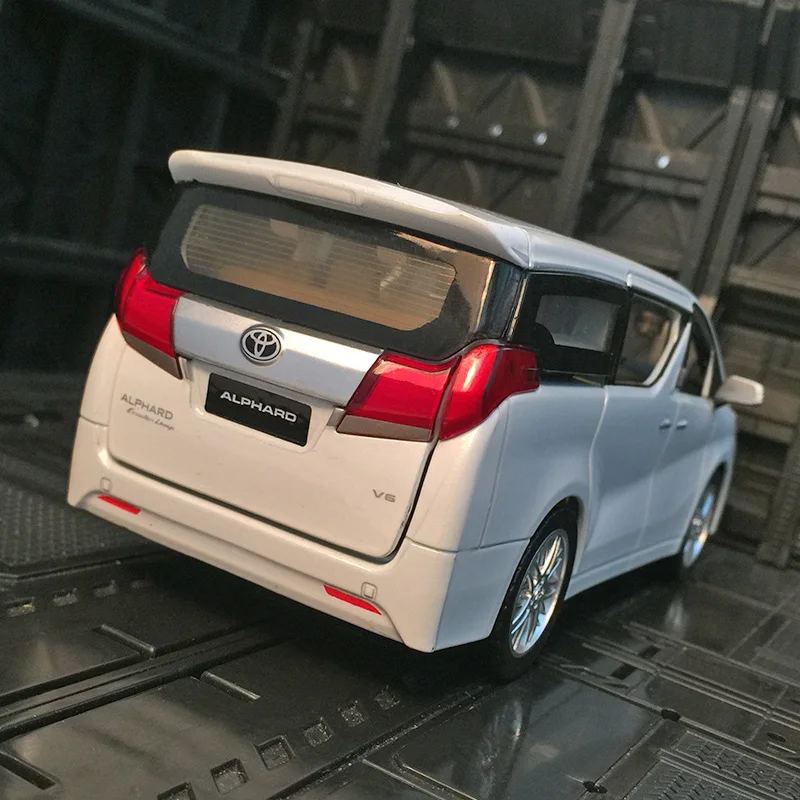 1:29 Toyota Alphard Alloy Car Model Toys Diecast Metal Commercial Vehicle Doors Opened Sound Light Pull Back Toy Model Boy Gifts