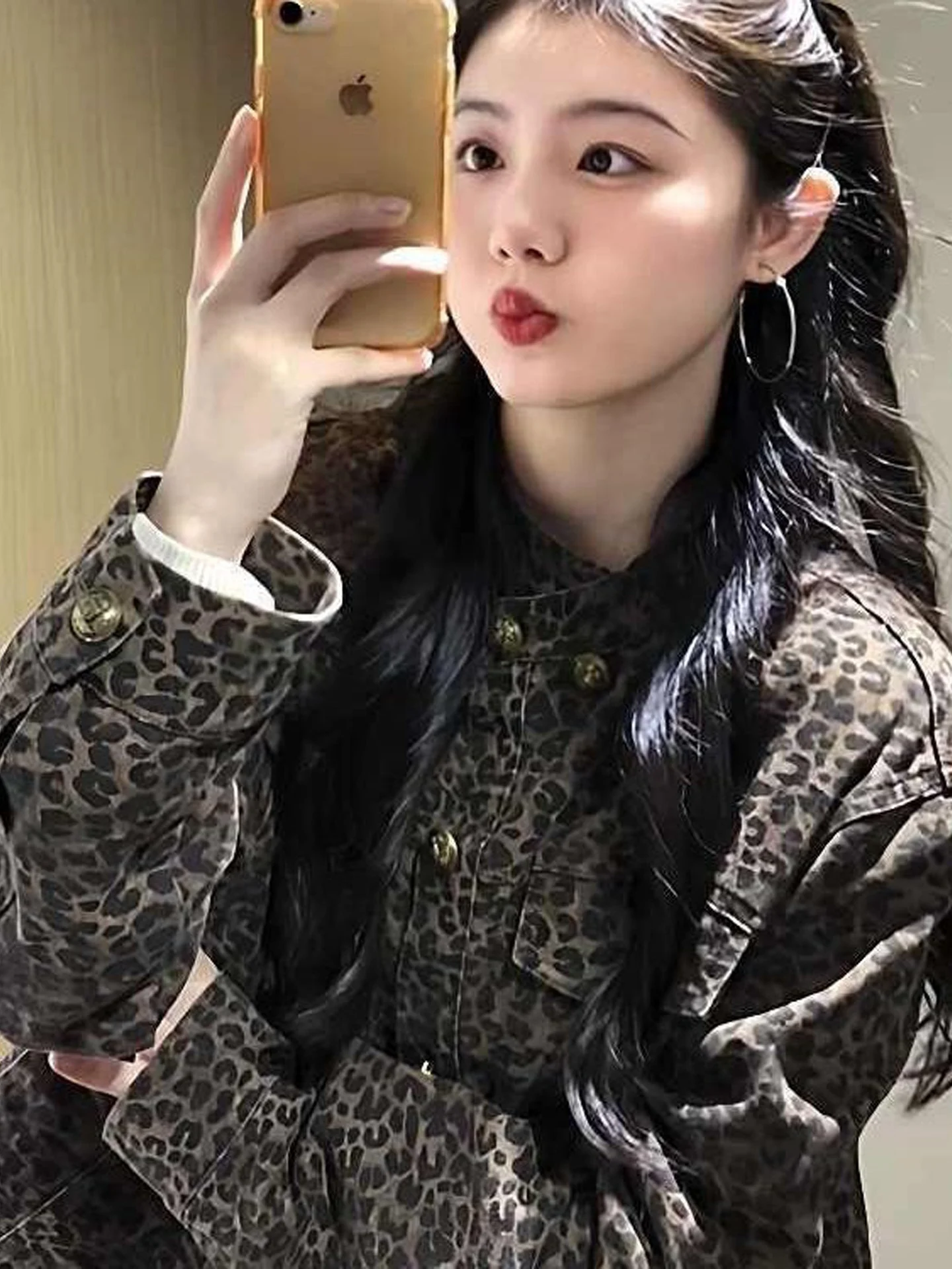 Retro American Leopard Print round Neck Short Jacket Women's Autumn New Small Size Commute Versatile Design Sense Coat Top
