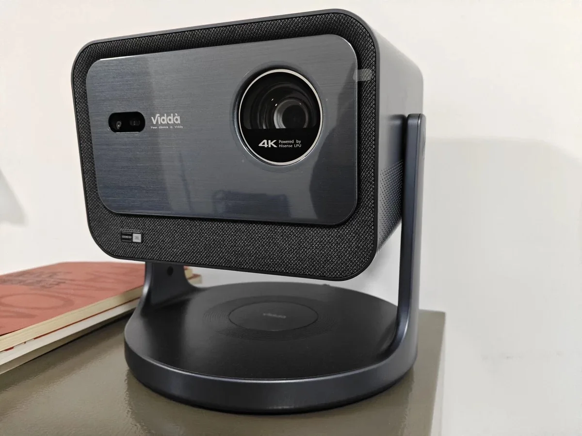 HS-002 Vidda C2 Ultra Triple Color La ser 4K Projector Video 3D Beamer Optical Zoom مع مضخم صوت سينما للمسرح المنزلي