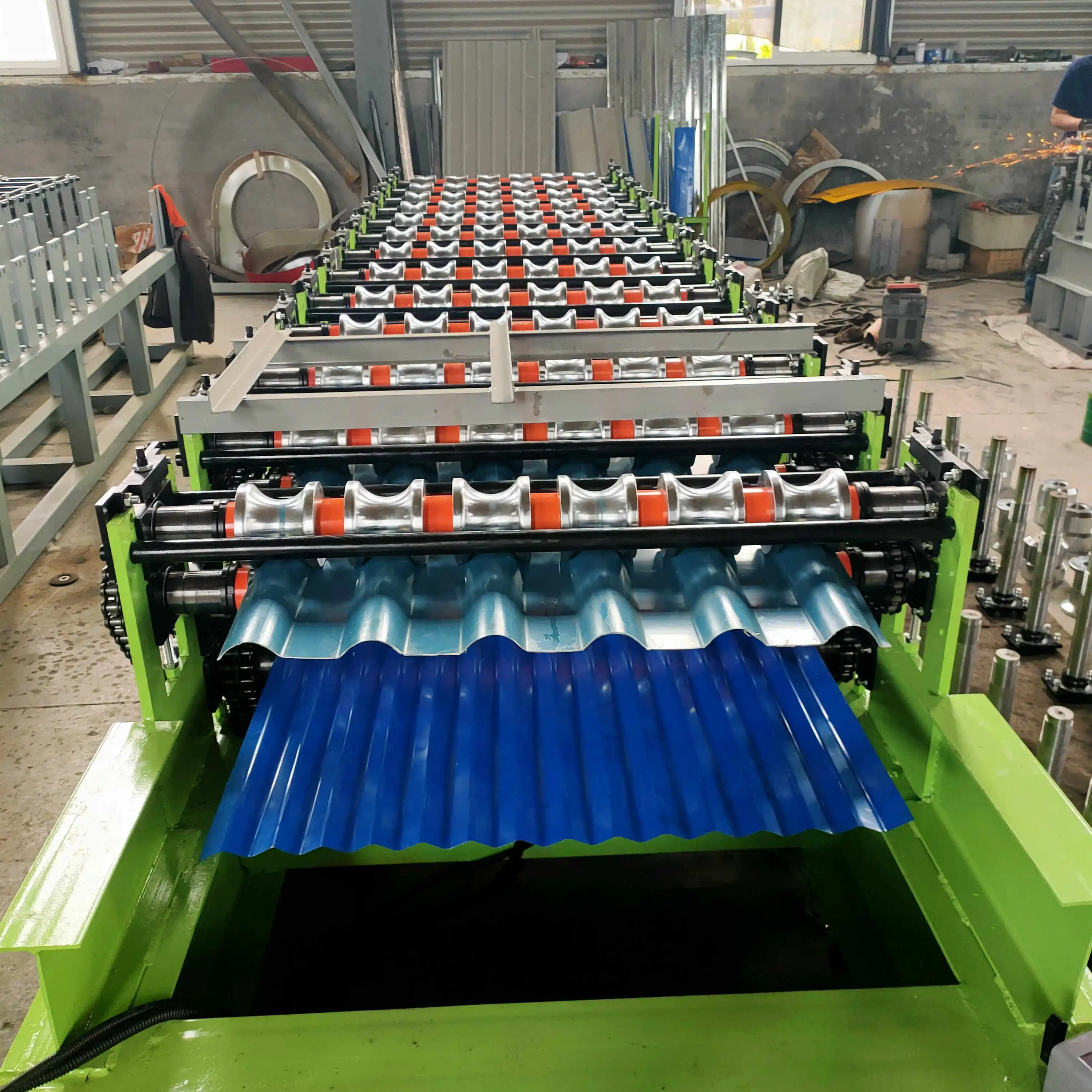 YUGONG Steel Metal Roof Trapezoidal And Corrugated Iron Roofing Zinc Sheet Roll Forming Machine