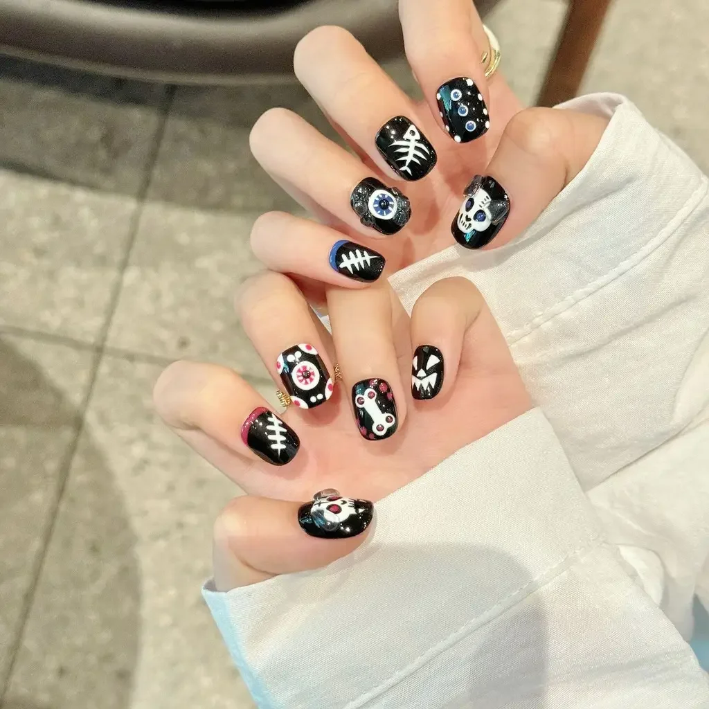 Halloween Pumpkin Skeleton Handmade Press On Nails Hand-painted Cartoon Cute Short Manicure Fun Cat Eye Fake Nails