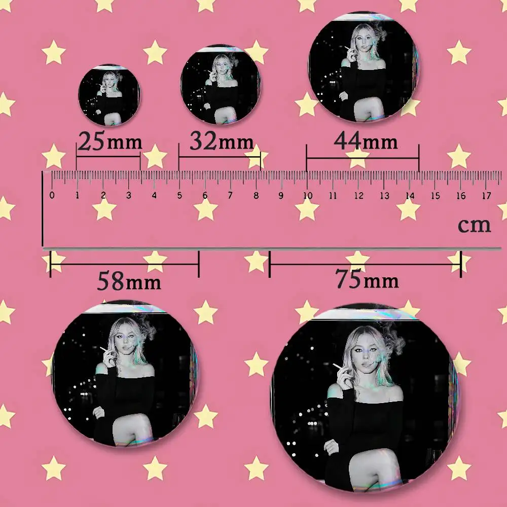 S-Sydney S-Sweeney Artist Alley Fan-made Merch Custom Badges 75mm 44mm 25mm 32mm 58mm Collect Gifts Large