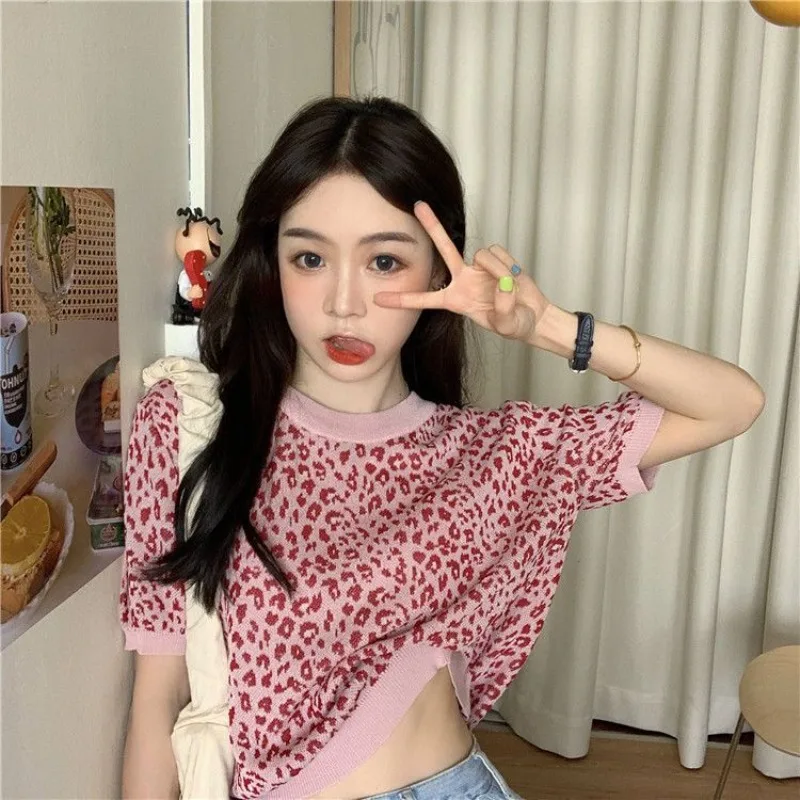 Camisetas de malha femininas vintage chique leopardo sexy ulzzang verão solto simples o pescoço all-match doce feminino harajuku recortado topos