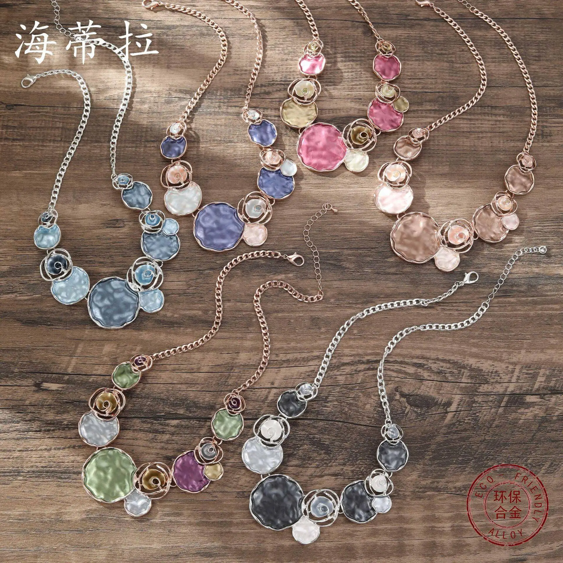 colar-com-pingente-de-rosa-pintada-em-cores-vibrantes-para-mulheres-pingente-de-rosa-geometrico-vazado-joia-elegante-e-moderna-ideal-para-o-dia-a-dia-na-primavera