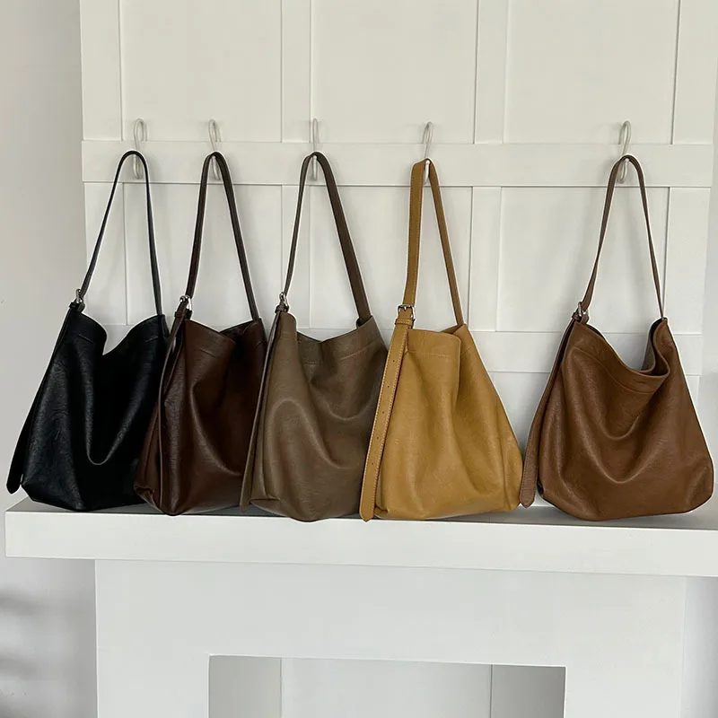 

Korean women's high-end texture crossbody shoulder bag fashionable niche simple and versatile commuting bucket tote bag