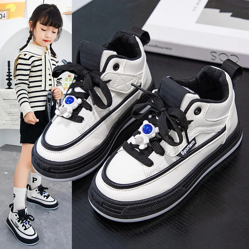 Kids Spring New Sports Shoes Casual Fashionable Thick Soled Shoes Boys and Girls\' Board Shoes Durable Breathable Boys Shoes아동구두