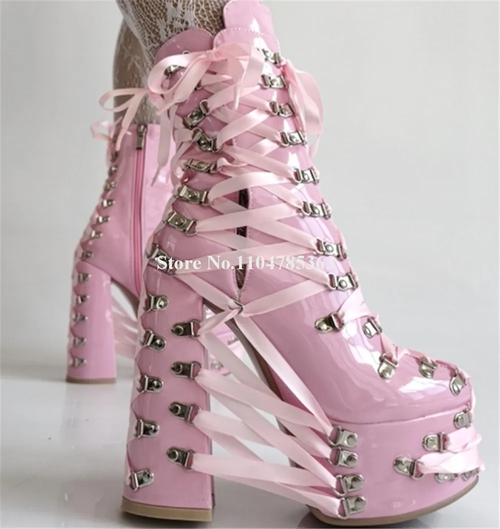 

Блестящие розовые короткие сапоги из лакированной кожи с пряжками на массивном каблуке, сексуальные ботильоны на высокой платформе с перекрестными ремешками и толстым каблуком