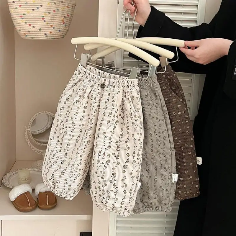

2025 Winter New Baby Fleece Trousers Girls Floral Casual Pants Infant Plus Velvet Thick Warm Pants Toddler Loose Lantern Pants