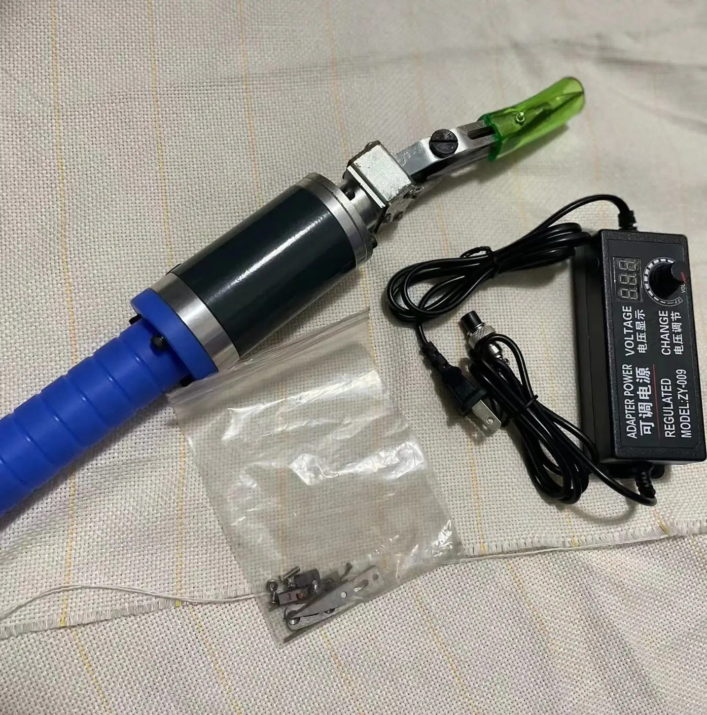 Adjustable Voltage Electric Carpet Carving Scissors Trimming Carpet Grooving Machine