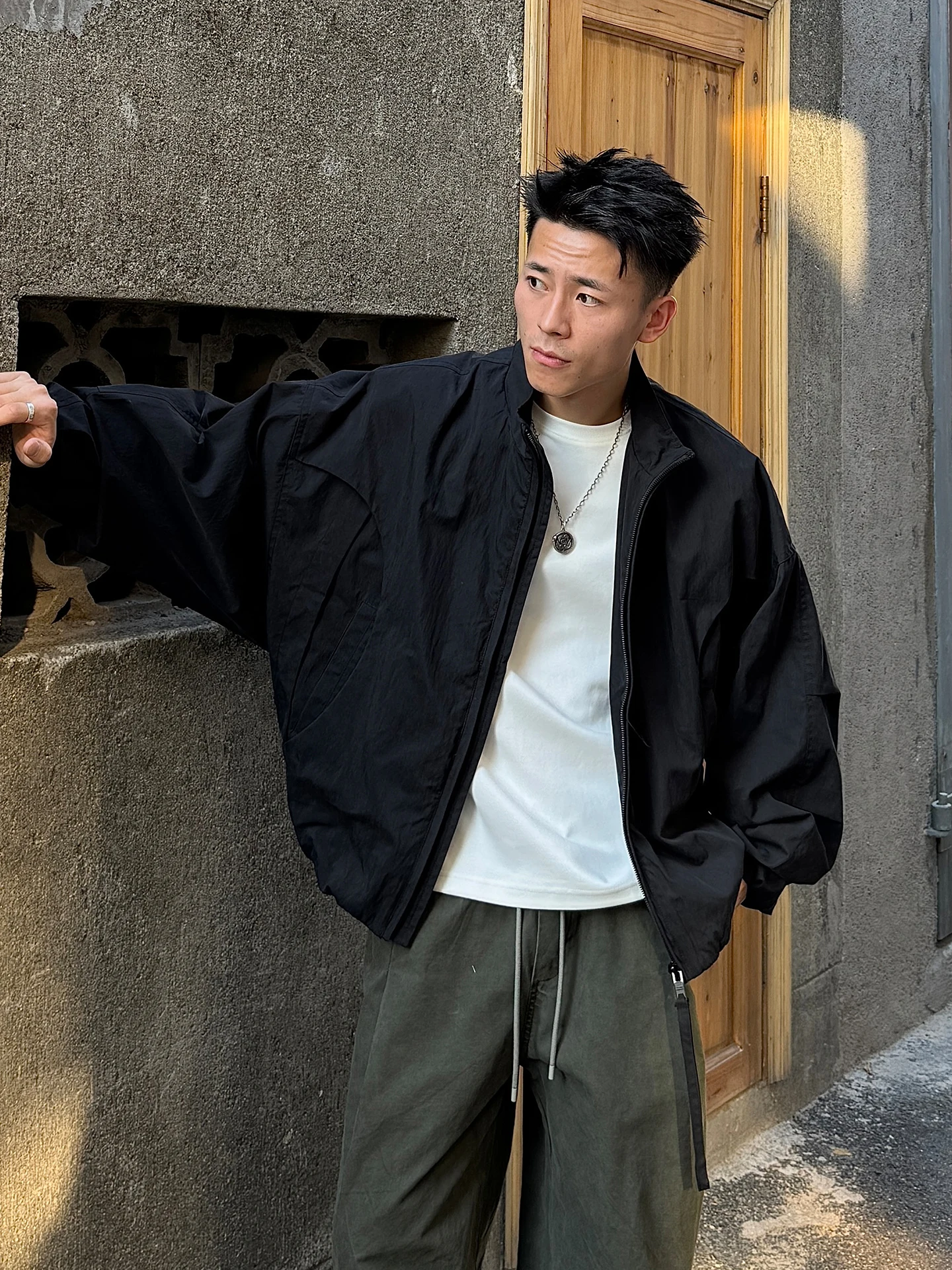 

Мужская ветровка Bla ort Pilot Jaet: осенняя, свободного кроя, в стиле Cleanfit, из дышащей ткани, для работы и повседневной носки, молодежная