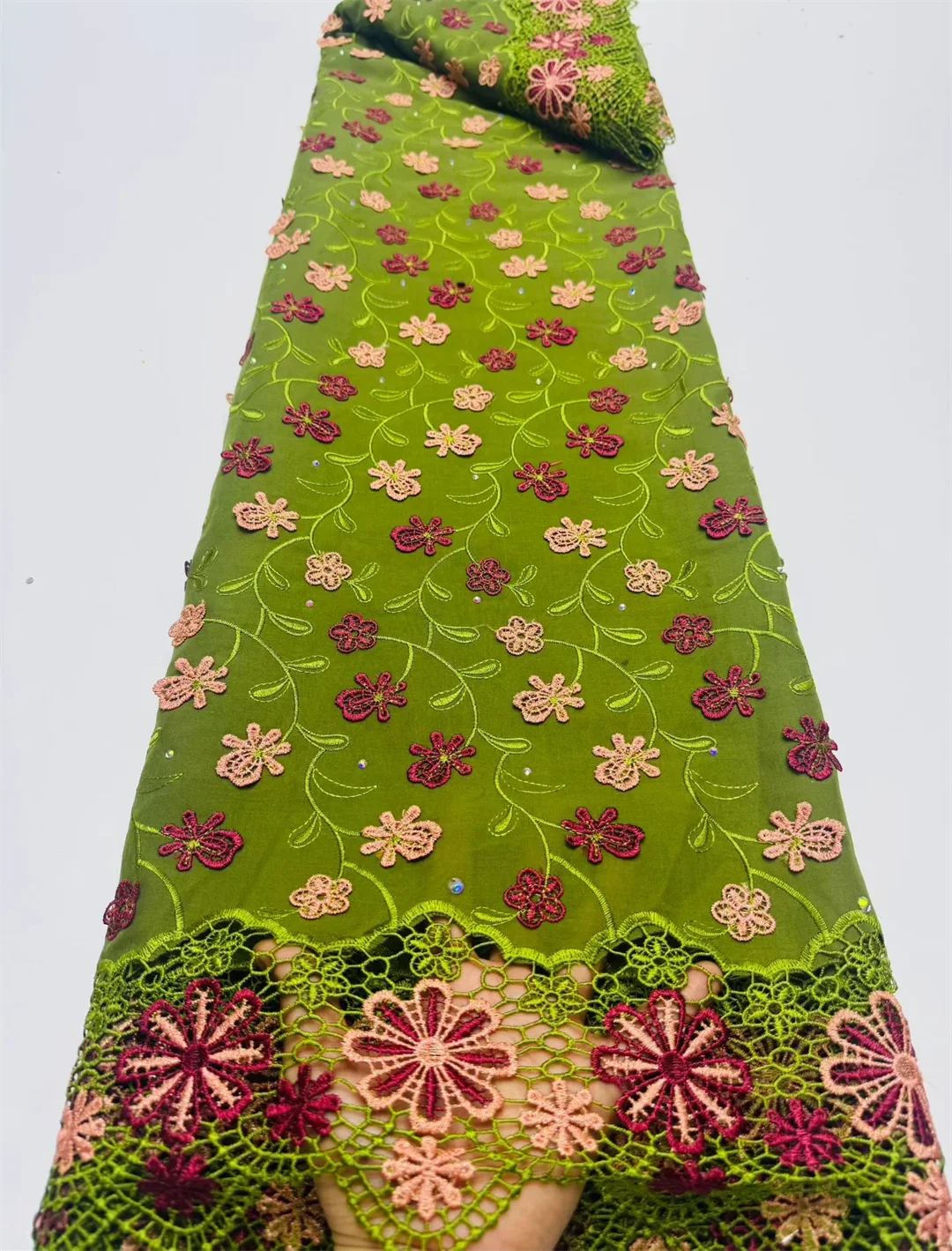 

Latest African Swiss Voile Lace Fabric Green 3D Follower 100%Cotton Embroidery Popular Dubai Style for Women's Party Dresses