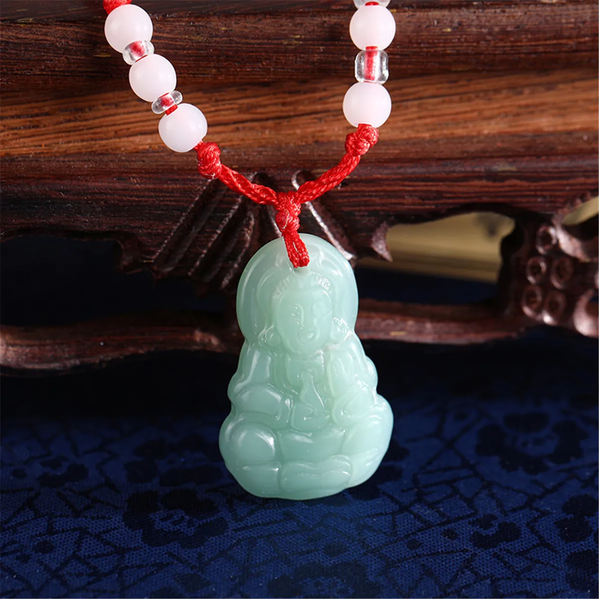 Maitreya Buddha Pendant Hand Woven Red Rope Necklace Fashion Guanyin Bodhisattva Lucky Necklace Women Religious Gifts Wholesale