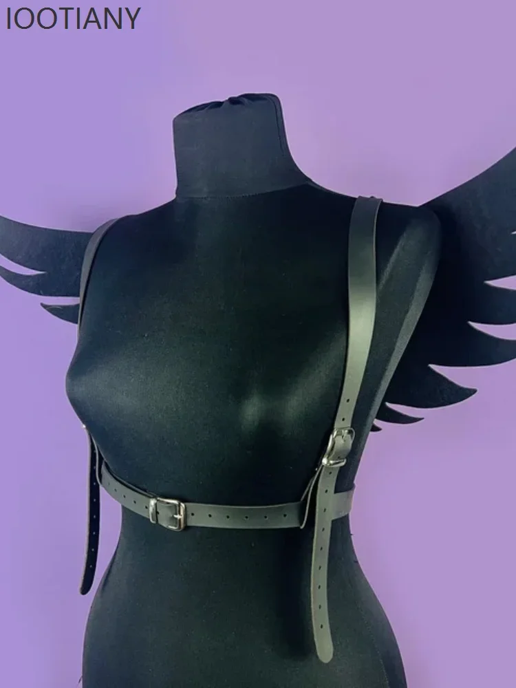 

CosplayNew Black Angel Rivet Wings Fashion Sexy Strap Top Fashion Leather Adult Women Nightclub Stage Role Playing Costume Dress