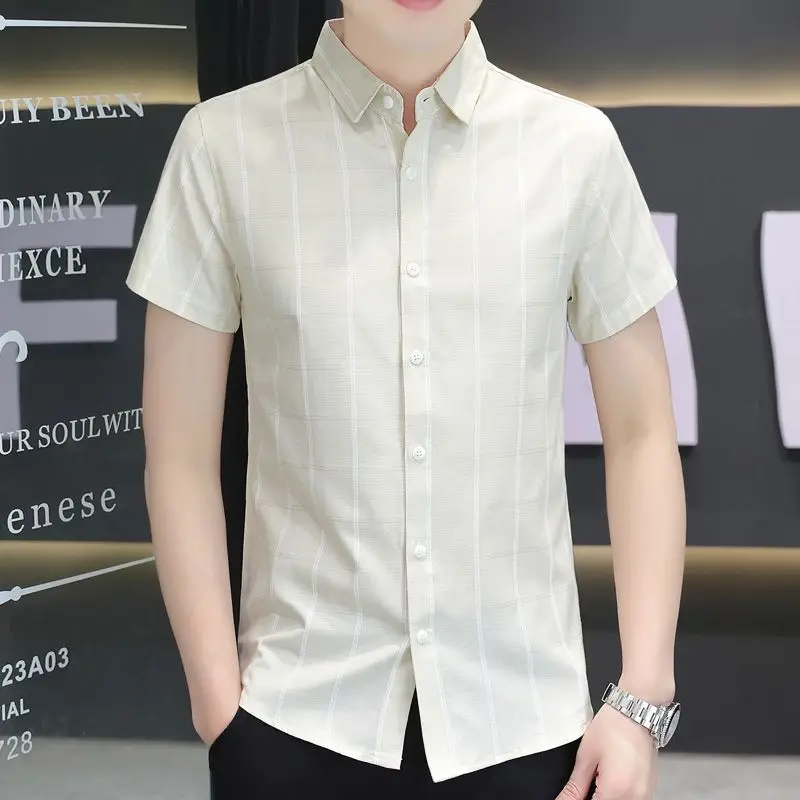 

Mens Lapel Collar Vertical Grid Jacquard Slim Fit Short Sleeve Button Up Shirt