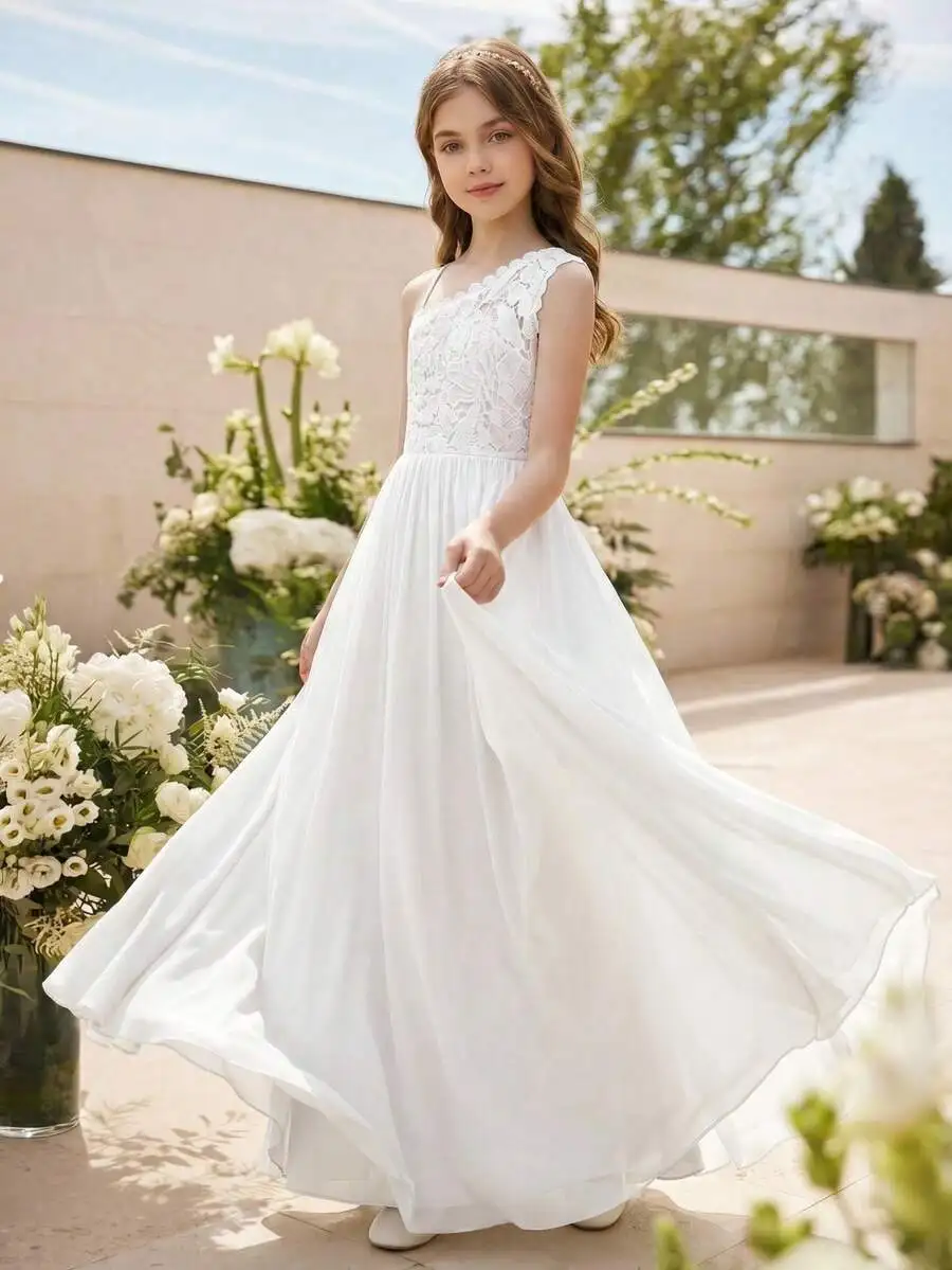 

Elegant White Lace Chiffon A-Line Formal Gown For Weddings And Special Occasions