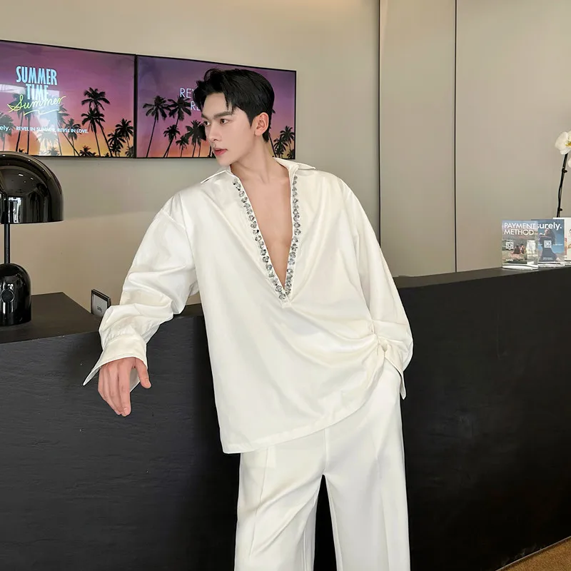 

Мужская блестящая рубашка с длинным рукавом, свободного кроя, с глубоким V-образным вырезом, весенне-летняя, модная, в корейском стиле, повседневная, молодежная.