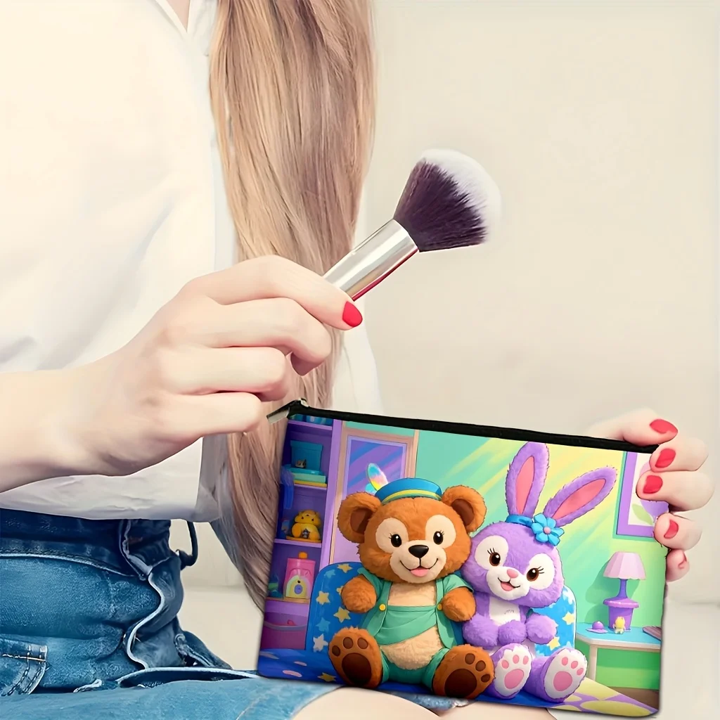 1 szt. Disney Duffy & Stella Lou Kosmetyczka z motywem kreskówkowym - Urocza, wielofunkcyjna torba na zamek błyskawiczny dla kobiet, torba do przechowywania biżuterii, idealna torba podróżna na zamek błyskawiczny - Zabawny prezent urodzinowy