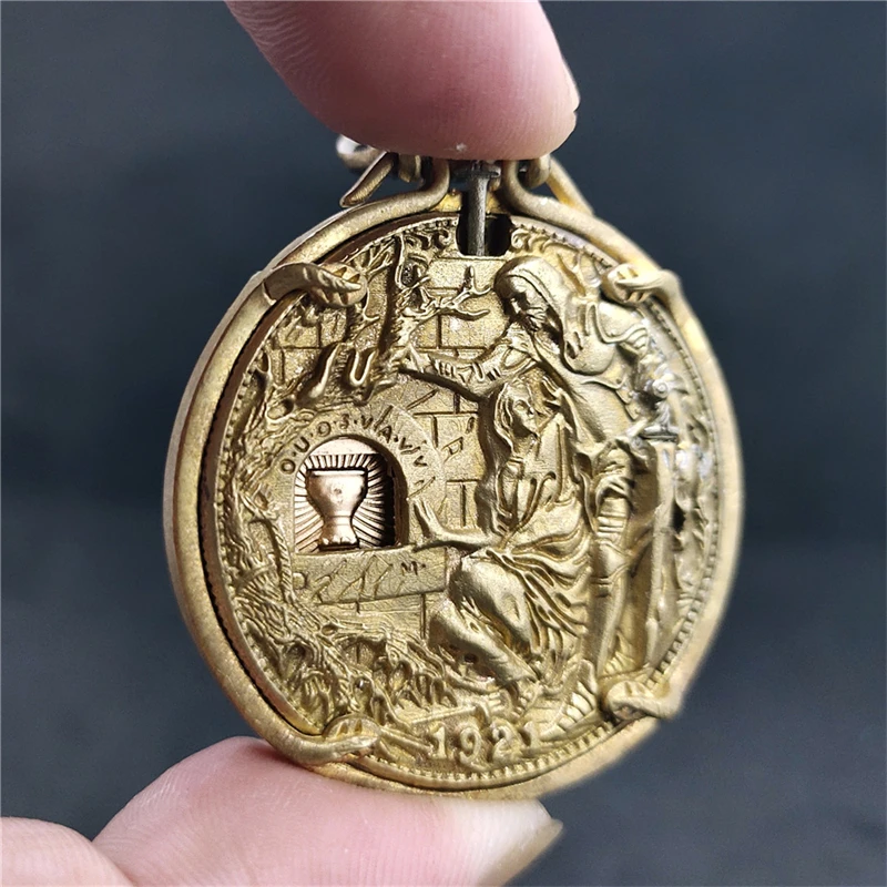 Exquisite Mechanism Holy Grail Commemorative Coin Aesthetic Relief Craft Coin Desktop Decor Ornaments Idea Gifts & Collectibles