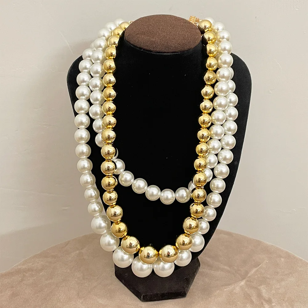 Creative and extremely colorful new products, personalized exaggerated imitation pearl versatile geometric neck chain double-lay