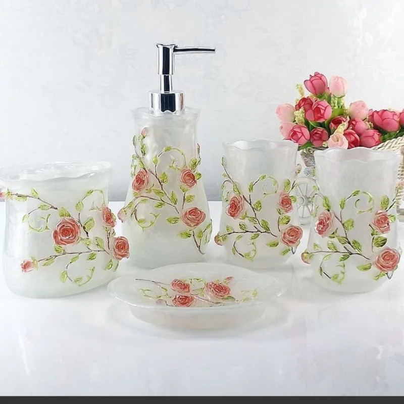 

european style Bathroom accessories Five piece bathroom set Bathroom set Creative bathroom toiletries Hotel bathroom supplies