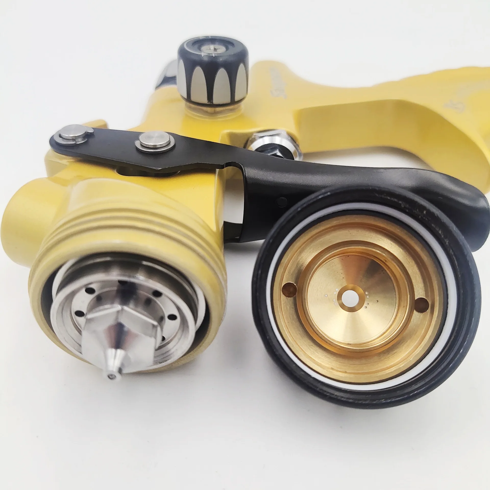

Pneumatic spray guns, automotive painting tools