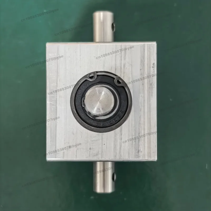 Suitable for Shaft 12 Commutator 90 Degree Drive 1.25 Mode Spiral Bevel Gear 1:1 Small Carbon Steel Gear Manual Electric