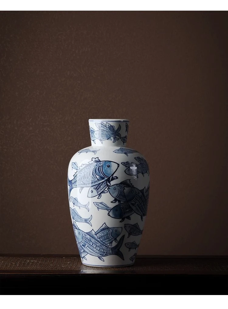 Yanyu blue and white porcelain vase hand-painted Chinese ceramic vase hotel